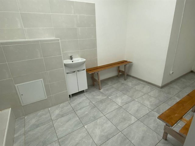 Аренда универсального помещения под торговлю, салон, студию, офис - 102 м2