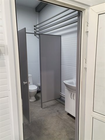 Продажа готового производственного комплекса 1620 м² на земельном участке 40,8 соток