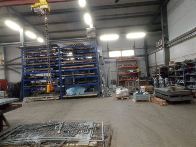 Аренда отапливаемого помещения под склад-производство от 1400 м² до 2800 м²  с кран-балкой на 5 т