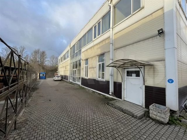 Продажа двух зданий 1750 м² на земельном участке 41 сотка