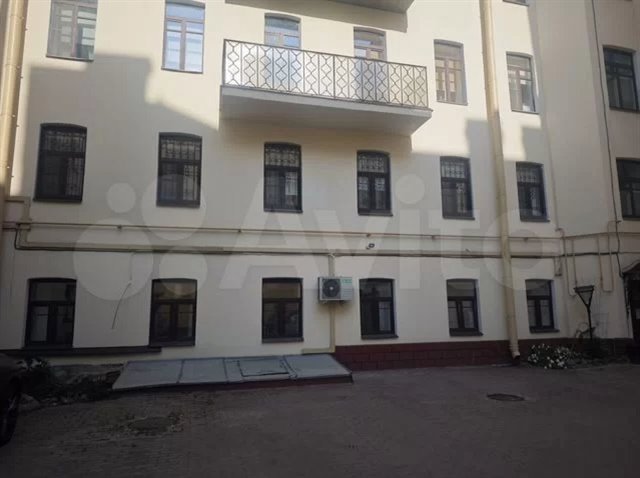 Аренда помещения свободного назначения 165 м² возле метро Технологический институт