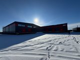 Аренда отапливаемого склада с пандусом 2400 м² на земельном участке 0,5 га
