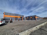 Продажа двух отдельно стоящих зданий 2800 м² на земельном участке 2,7 га