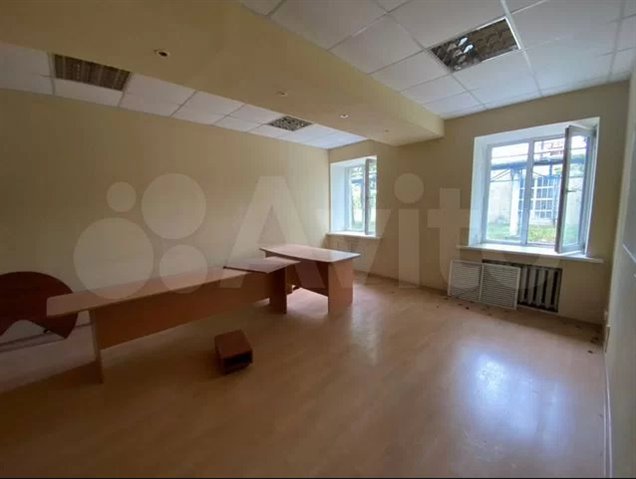 Аренда производственного помещения 8127 м² c кран-балками 