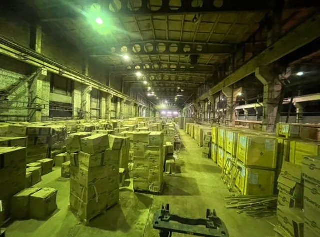 Аренда производственного помещения 8127 м² c кран-балками 