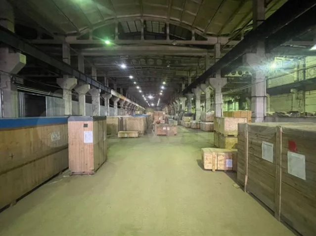 Аренда производственного помещения 8127 м² c кран-балками 