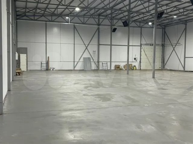 Продажа производсвтенного здания 2000 м² на земельном участек 7000 м²