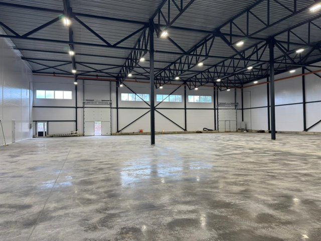 Аренда помещения свободного назначения 1500 м² под склад, производство, автосервис