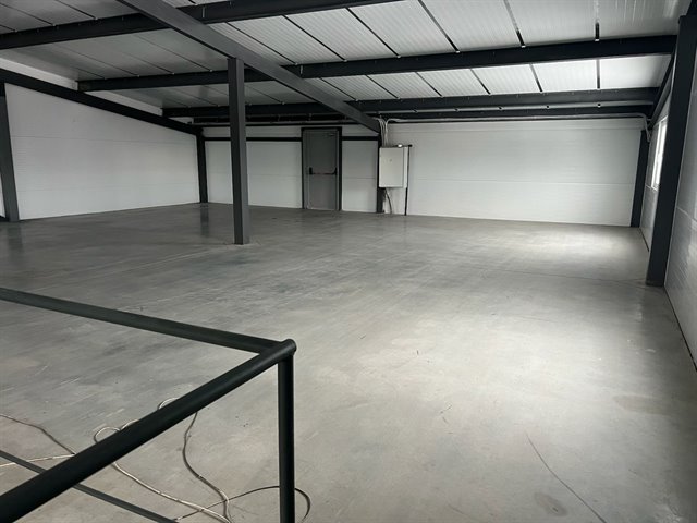 Аренда отапливаемого ангара 1282 м² под склад-производство