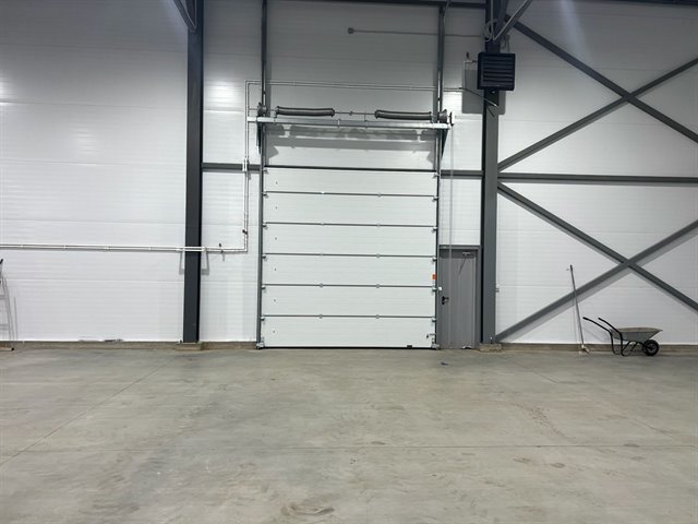 Аренда отапливаемого ангара 1282 м² под склад-производство