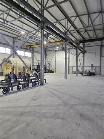Аренда отапливаемого ангара 1100 м² с двумя кран-балками на 5 т