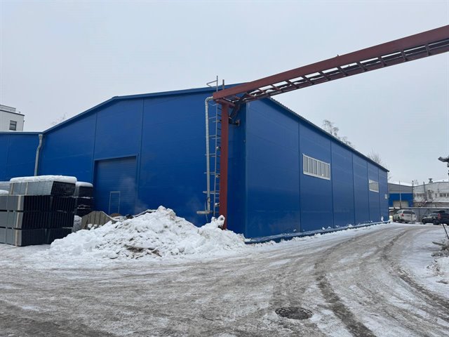 Продажа отдельно стоящего здания 1300 м² на земельном участке 1700 м²