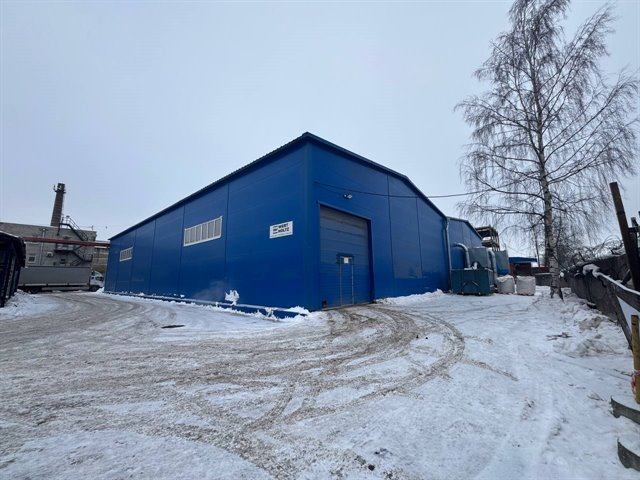 Продажа отдельно стоящего здания 1300 м² на земельном участке 1700 м²