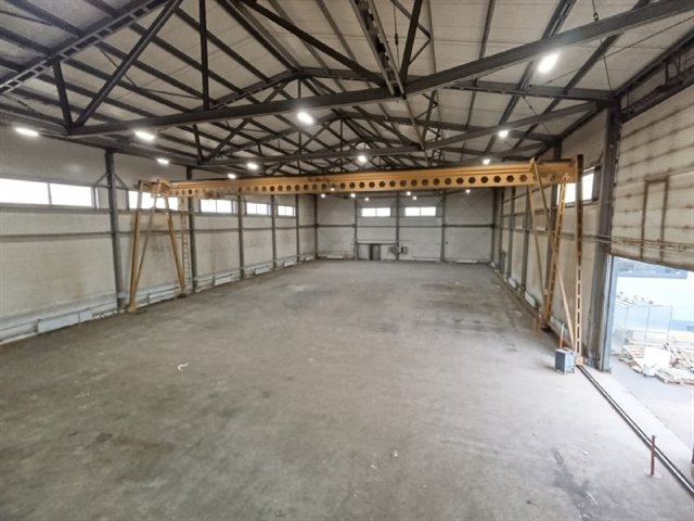 Аренда отапливаемого производственно-складского помещения 1100 м² c кран-балкой на 5 т