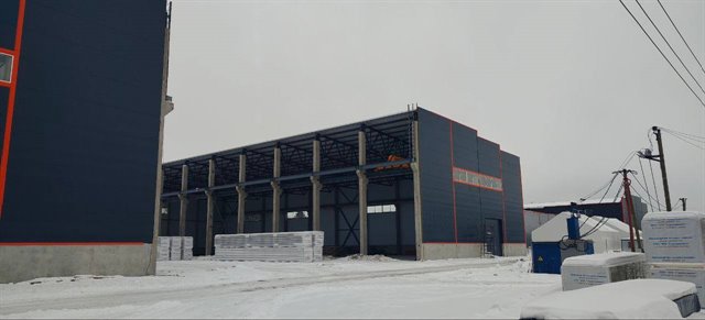 Аренда цеха от 1500 м² до 4500 м² с кран-балками на 10 тонн на участке 1 га