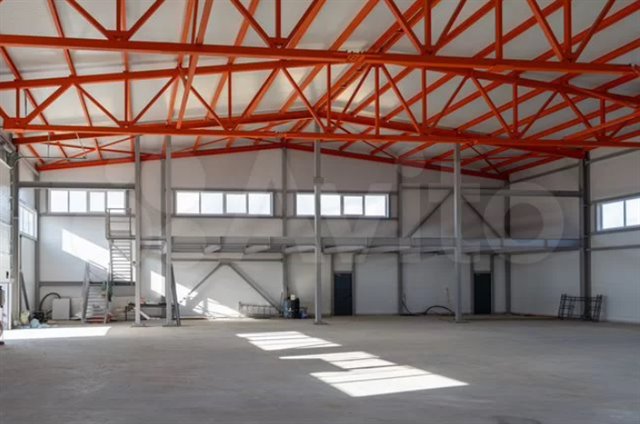 Аренда части помещения 475 м² под склад-производство с кран-балкой 3,2 т