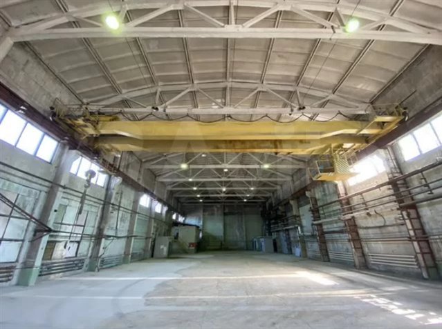 Аренда отапливаемого цеха 2500 м² с двумя кран-балками 16-20 т