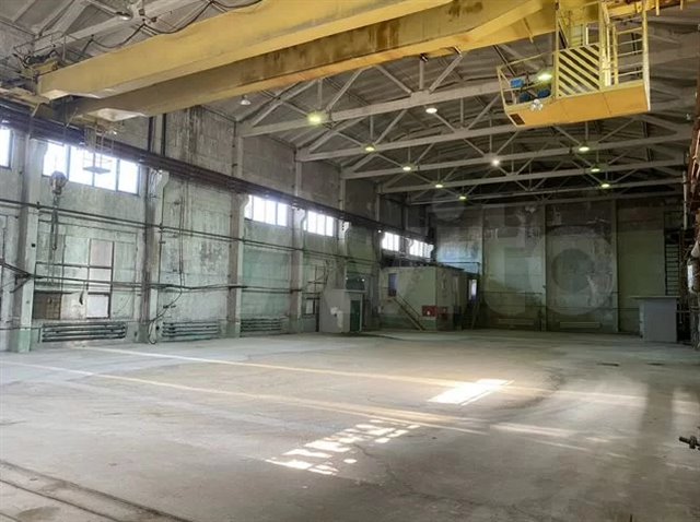 Аренда отапливаемого цеха 2500 м² с двумя кран-балками 16-20 т