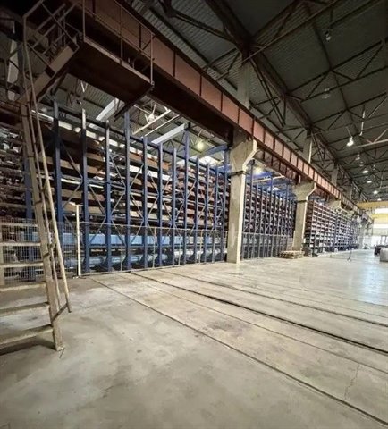 Аренда помещения под склад-производство 1000 м² с кран-балкой на 10 т