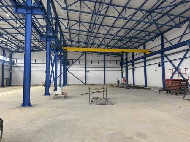 Аренда 1470  м² с кран балкой на 5т 