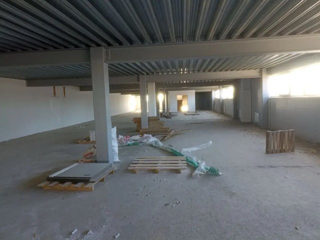 Аренда помещения под склад-производство от 2500 м² до 5000 м² с двумя кран-балками по 10 т