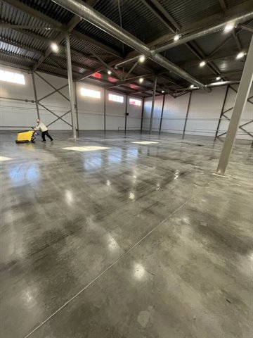 Аренда помещения по склад-производство 1300 м² с пандусом