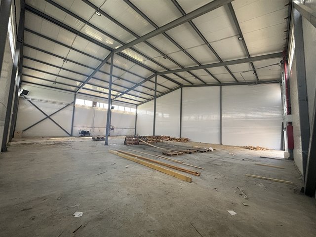 Аренда отапливаемого производственного ангара возле дороги 600 м²