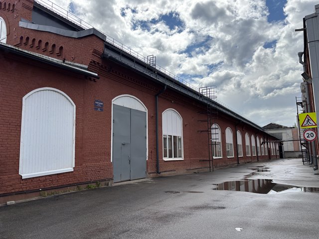Аренда производственно-складского помещения 2100 м² с кран-балками 3,2 и 5 тонн