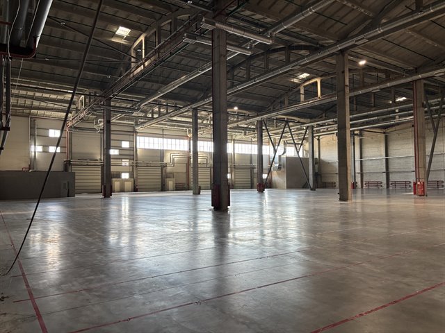 Аренда помещения под склад/производсво от 3000 до 7000 м² с э/э до 1мВт в 2-3 км от КАД