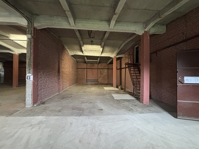 Аренда теплого помещения под склад/производство от 363 м² до 826 м² с пандусом в городе