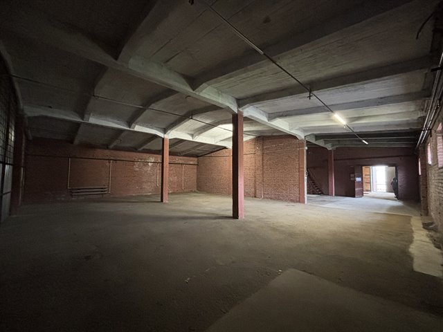 Аренда теплого помещения под склад/производство от 363 м² до 826 м² с пандусом в городе