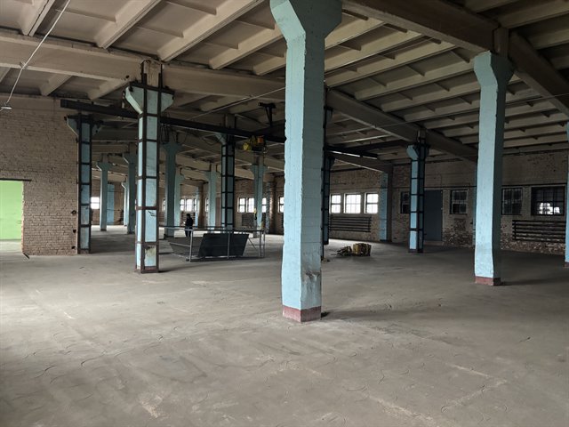 Аренда помещeния свободного нaзначeния 2488 м² в городе