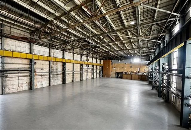 Аренда скласдкого помещения 2200 м² в городе