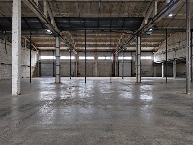 Аренда производственно-складского помещения 1016,7 м² | Потолки 9 м | 150 кВт в городе