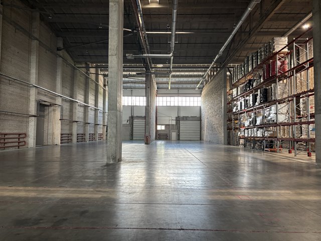 Аренда помещения под склад/производство 3000 м² с э/э до 1мВт в 2-3 км от КАД